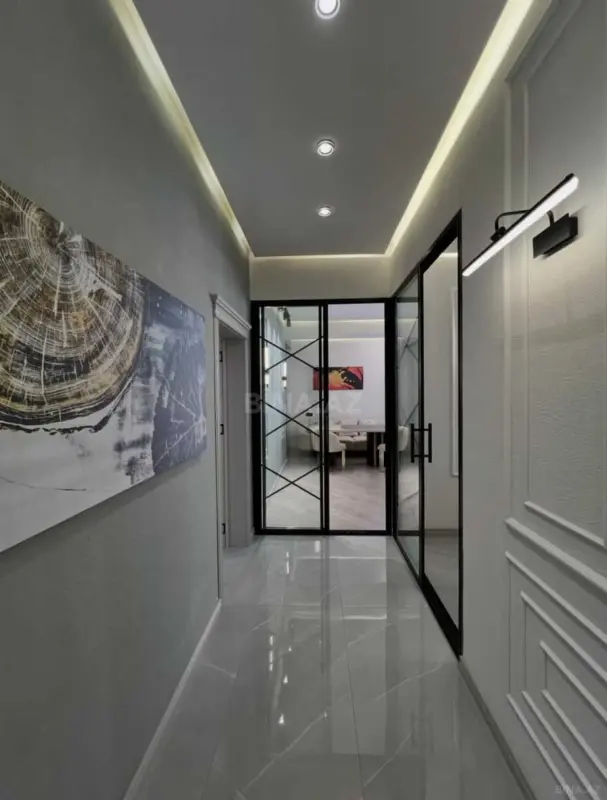 Satılır 3 otaqlı mənzil 140 m²