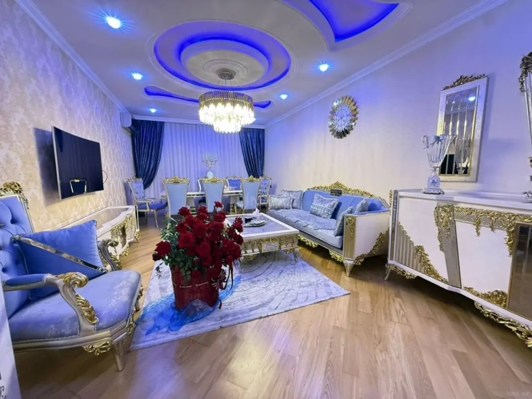 Satılır 3 otaqlı mənzil 125 m²