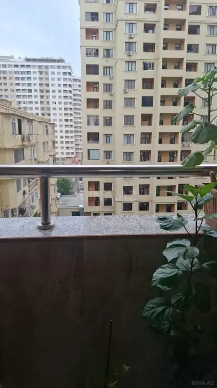 Kirayə verilir 2 otaqlı mənzil 68 m²