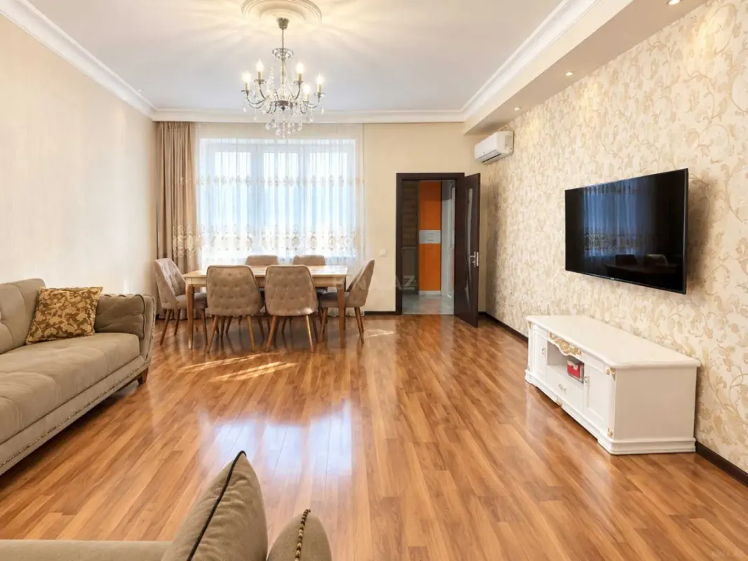 Kirayə verilir 2 otaqlı mənzil 60 m²