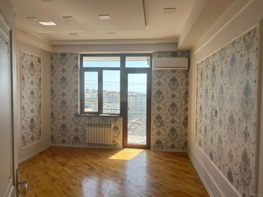 Kirayə verilir 2 otaqlı mənzil 73 m²