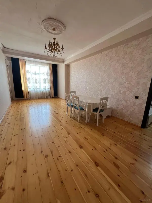 Kirayə verilir 2 otaqlı mənzil 85 m²