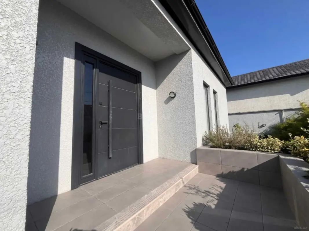 Satılır 4 otaqlı həyət evi 184 m²