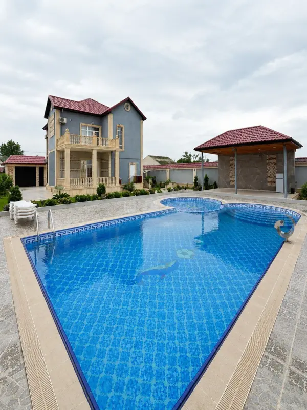 Kirayə verilir 5 otaqlı həyət evi 250 m²