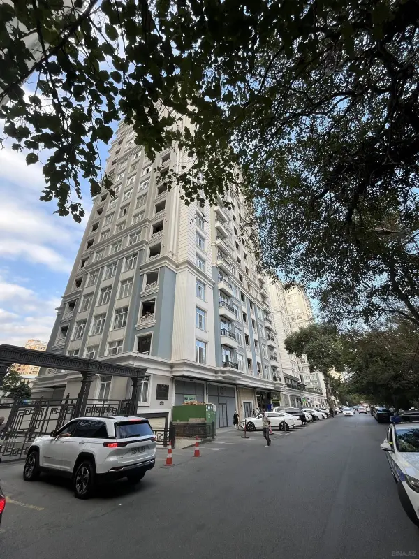 Satılır 2 otaqlı mənzil 90 m²