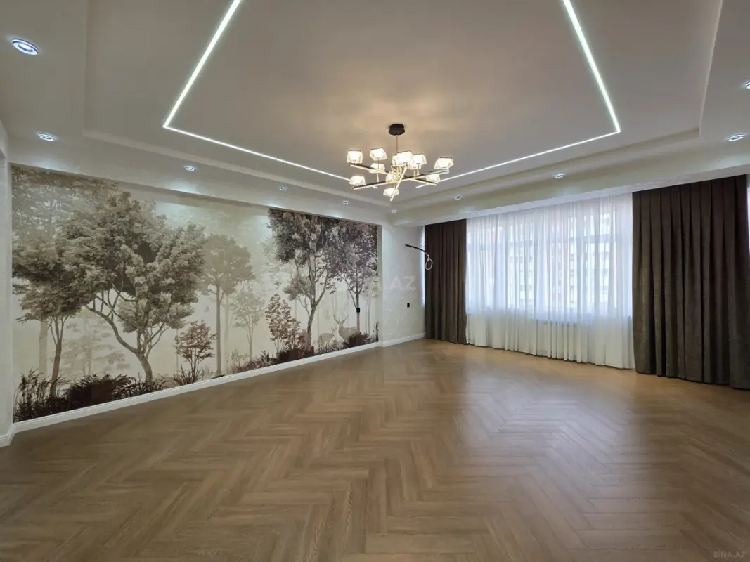 Satılır 4 otaqlı mənzil 152 m²