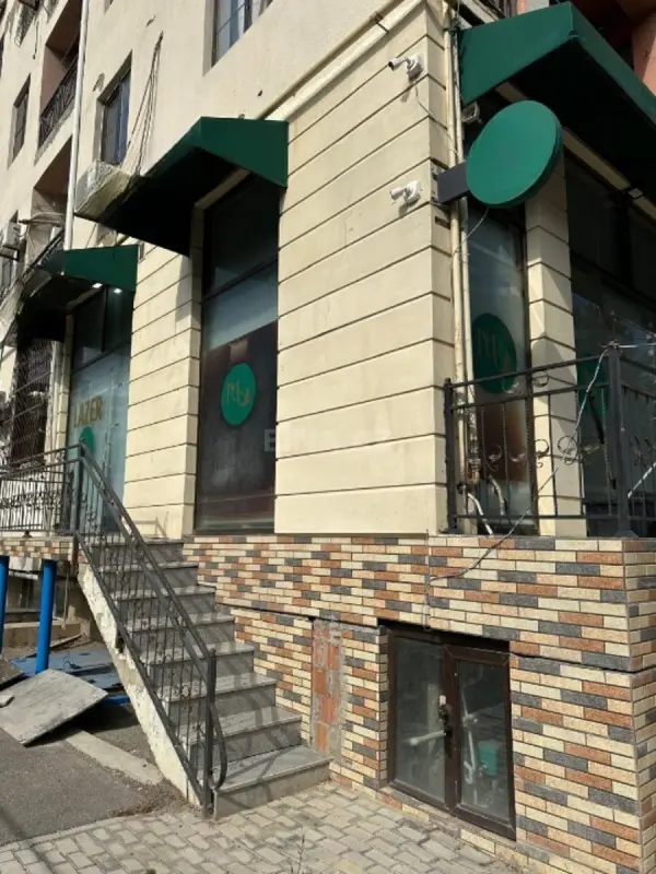 Satılır obyekt 80 m²