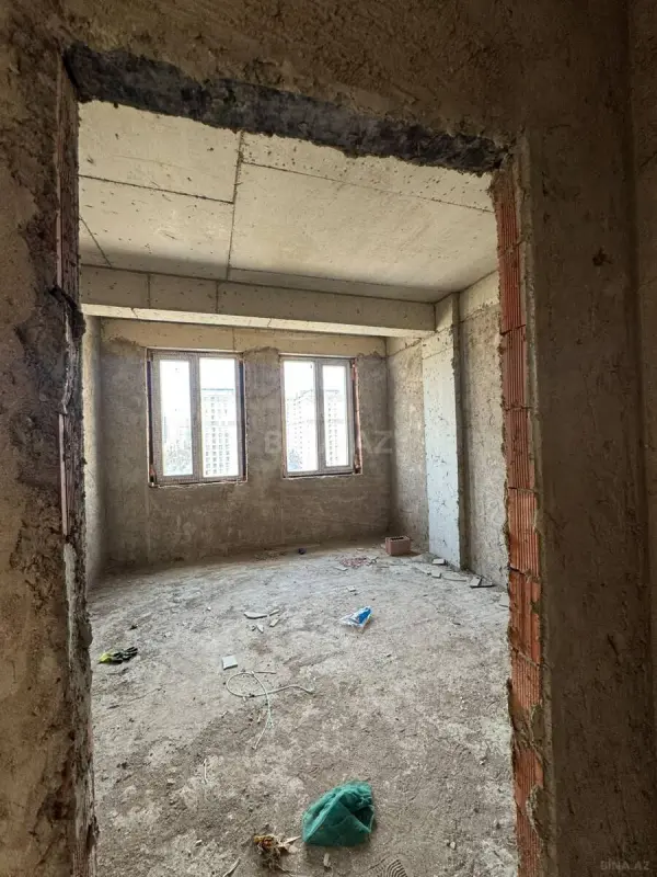 Satılır 3 otaqlı mənzil 105 m²