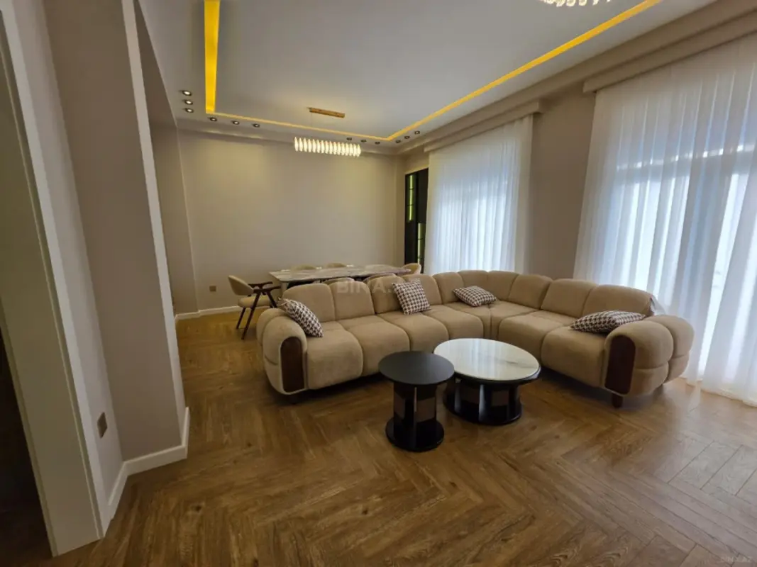 Kirayə verilir 3 otaqlı mənzil 125 m²