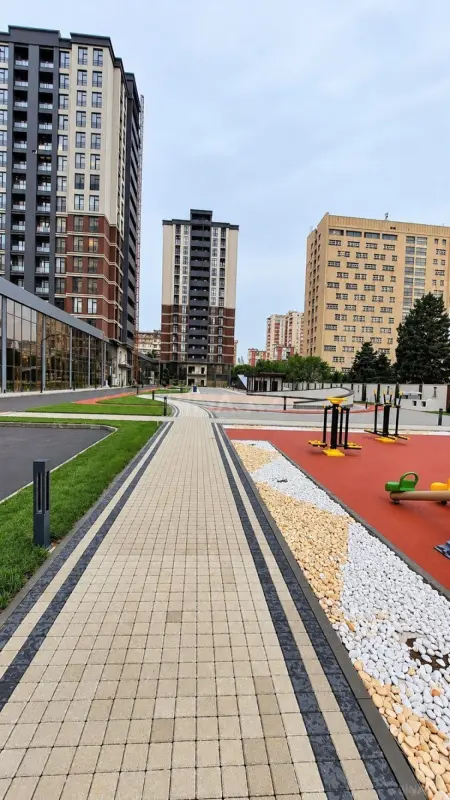 Satılır 2 otaqlı mənzil 65.2 m²