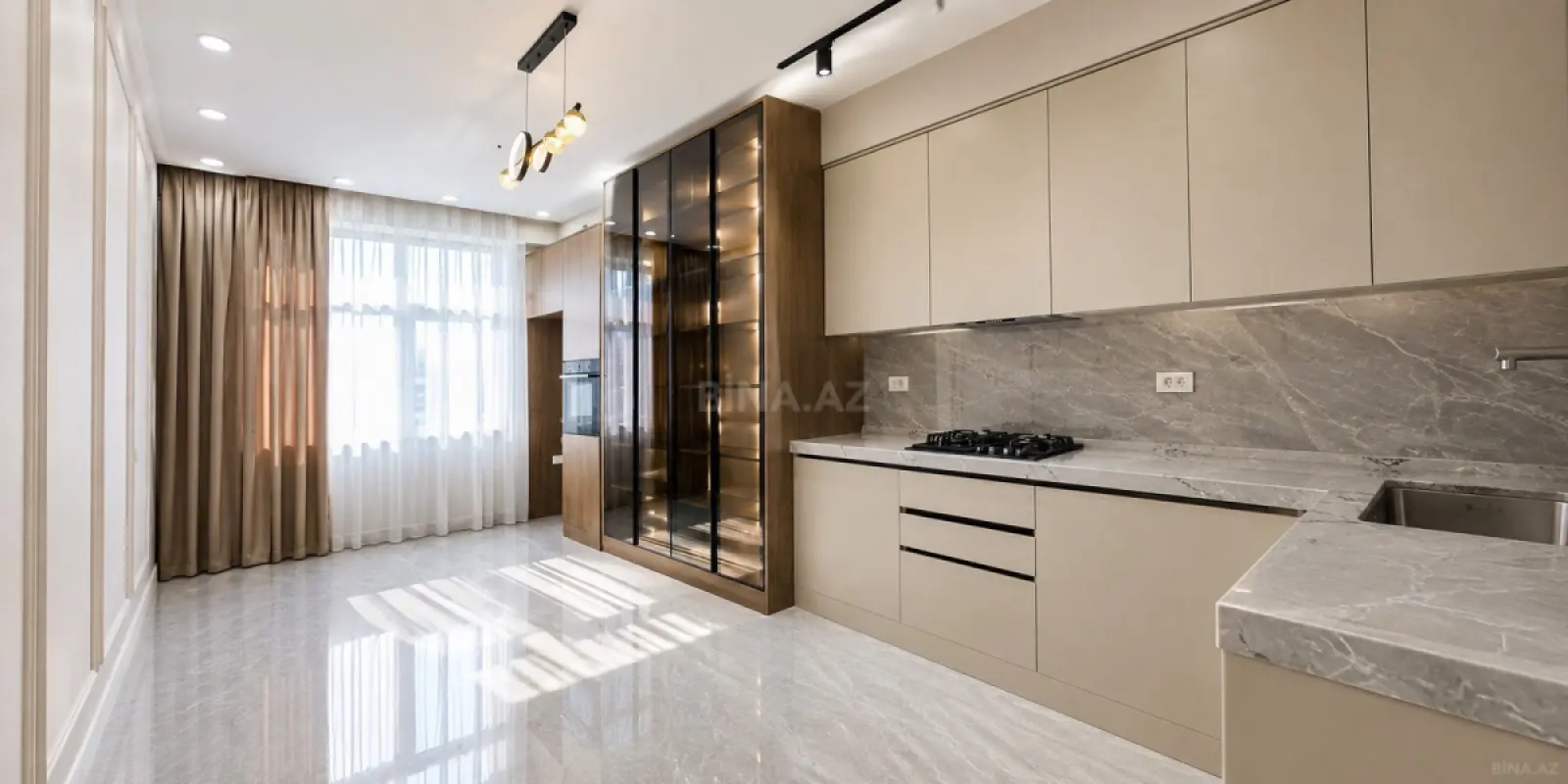 Satılır 3 otaqlı mənzil 116 m²