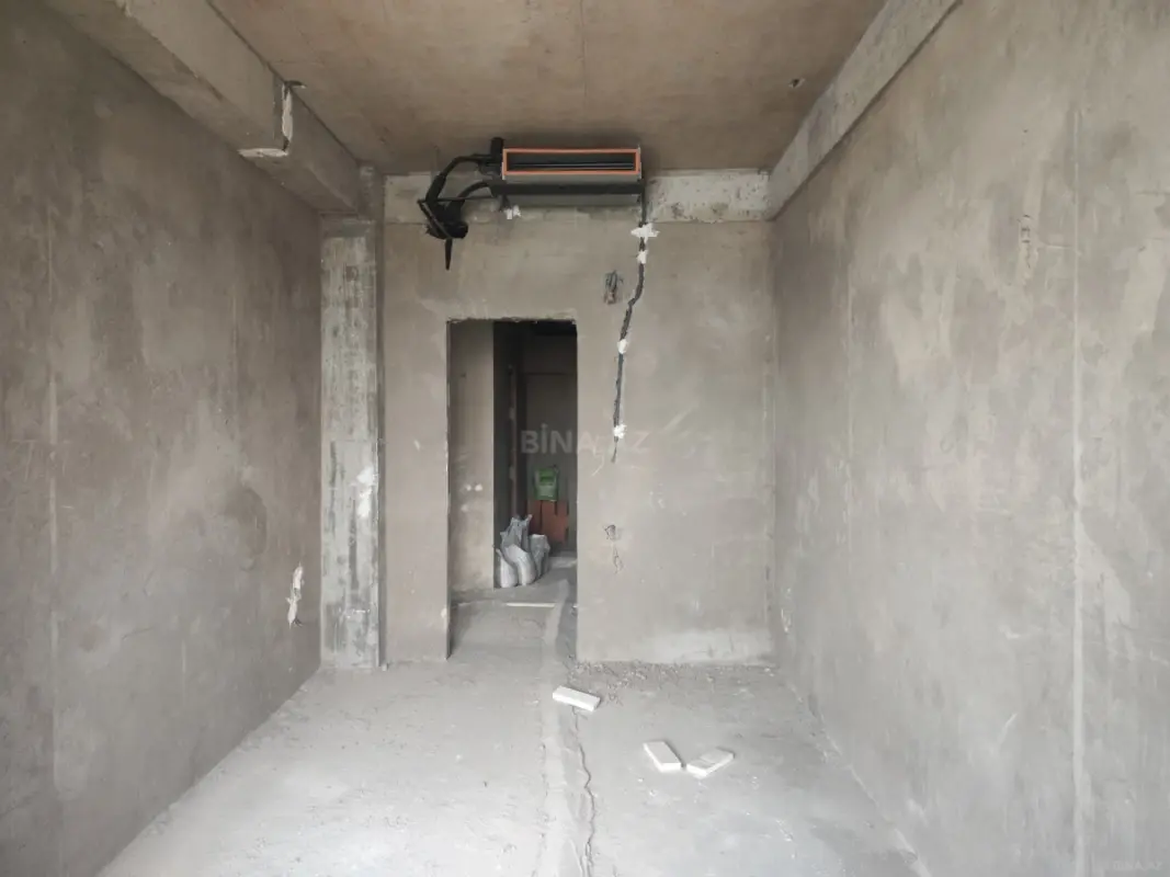 Satılır 3 otaqlı mənzil 104 m²