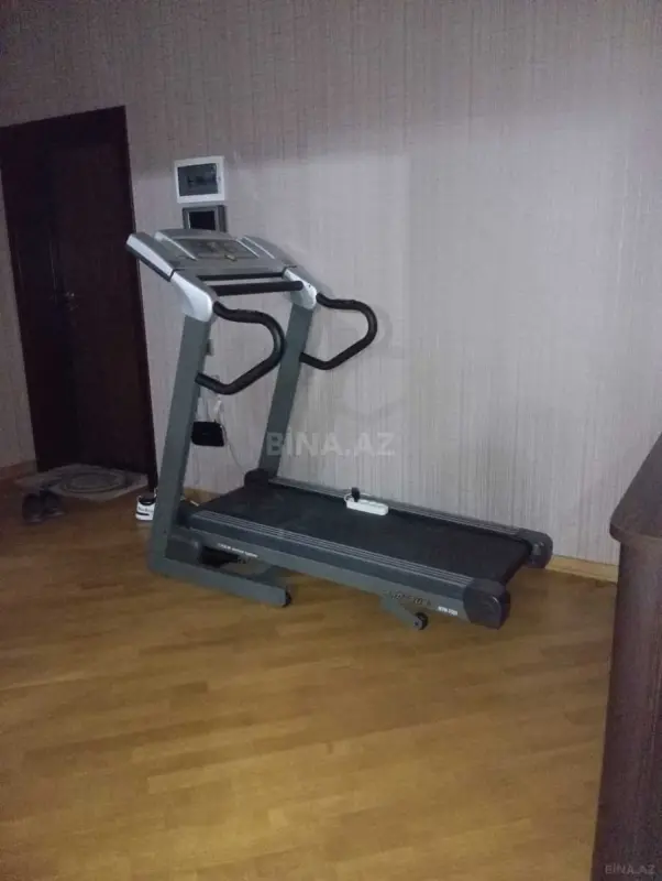 Kirayə verilir 2 otaqlı mənzil 95 m²