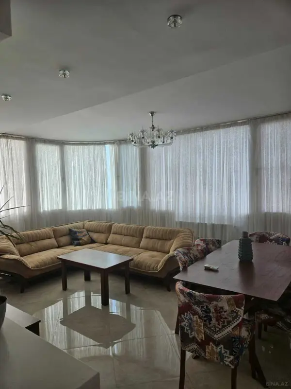 Kirayə verilir 3 otaqlı mənzil 100 m²
