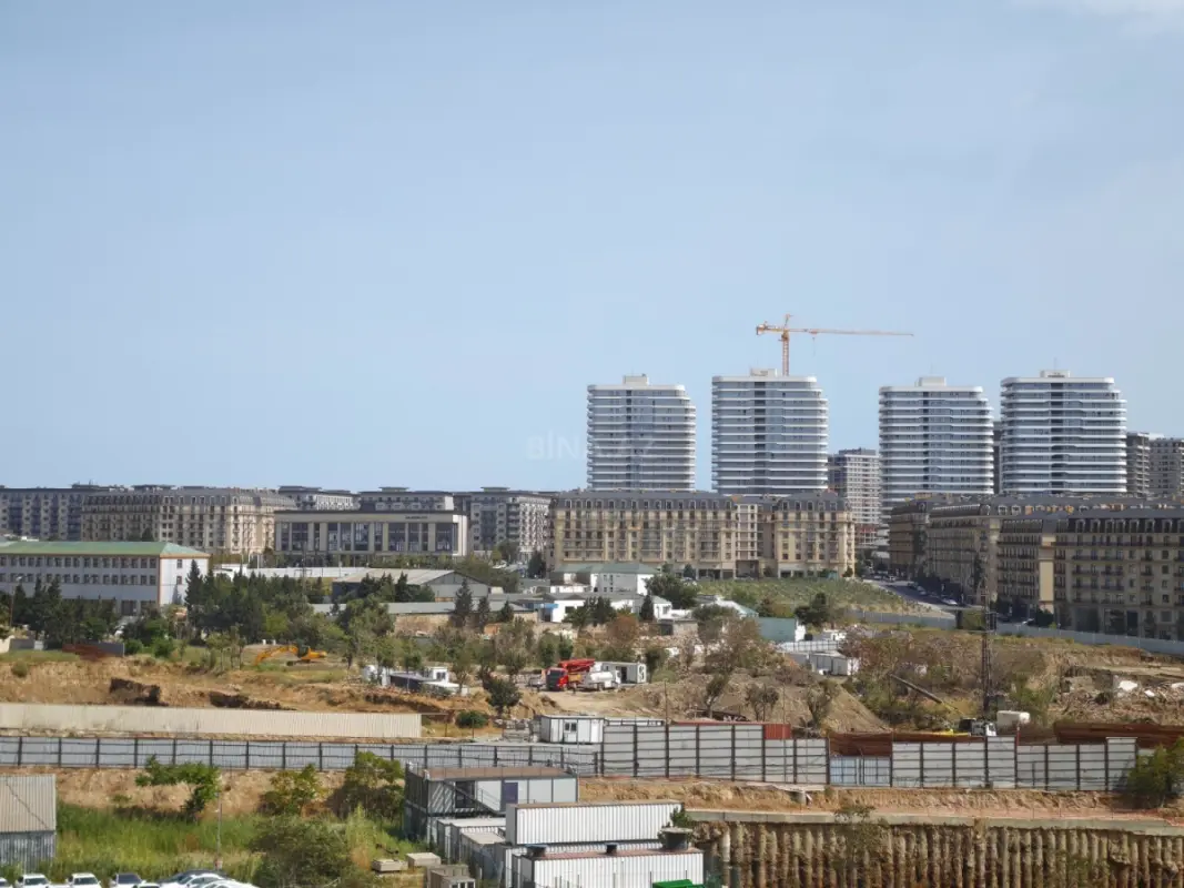 Satılır 2 otaqlı mənzil 120 m²