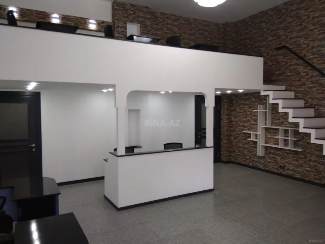 Kirayə verilir 3 otaqlı ofis 70 m²