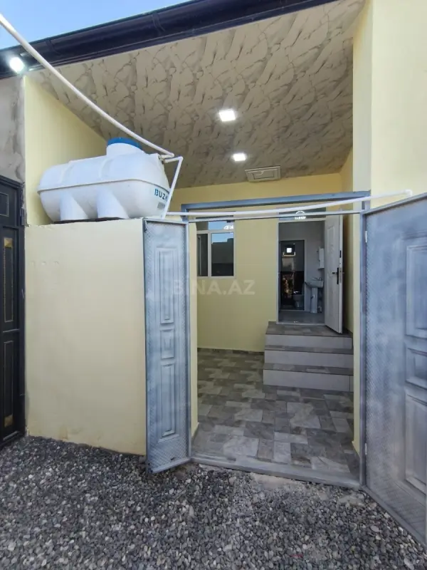 Satılır 2 otaqlı həyət evi 65 m²