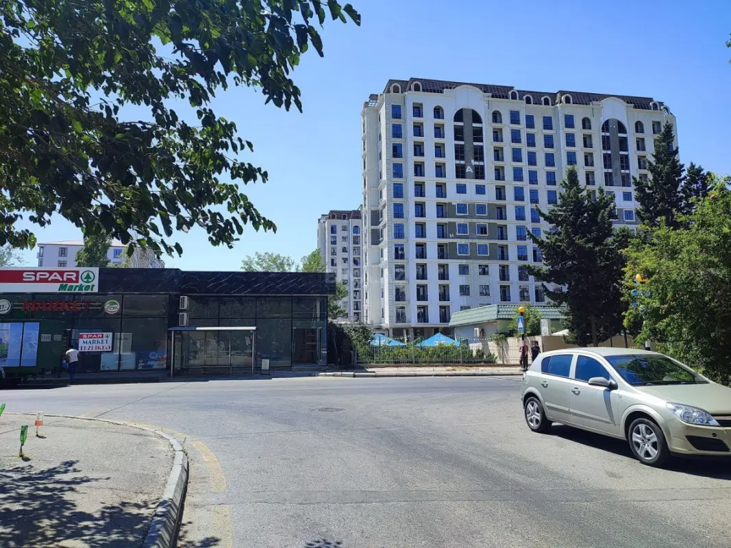 Satılır 3 otaqlı mənzil 114 m²