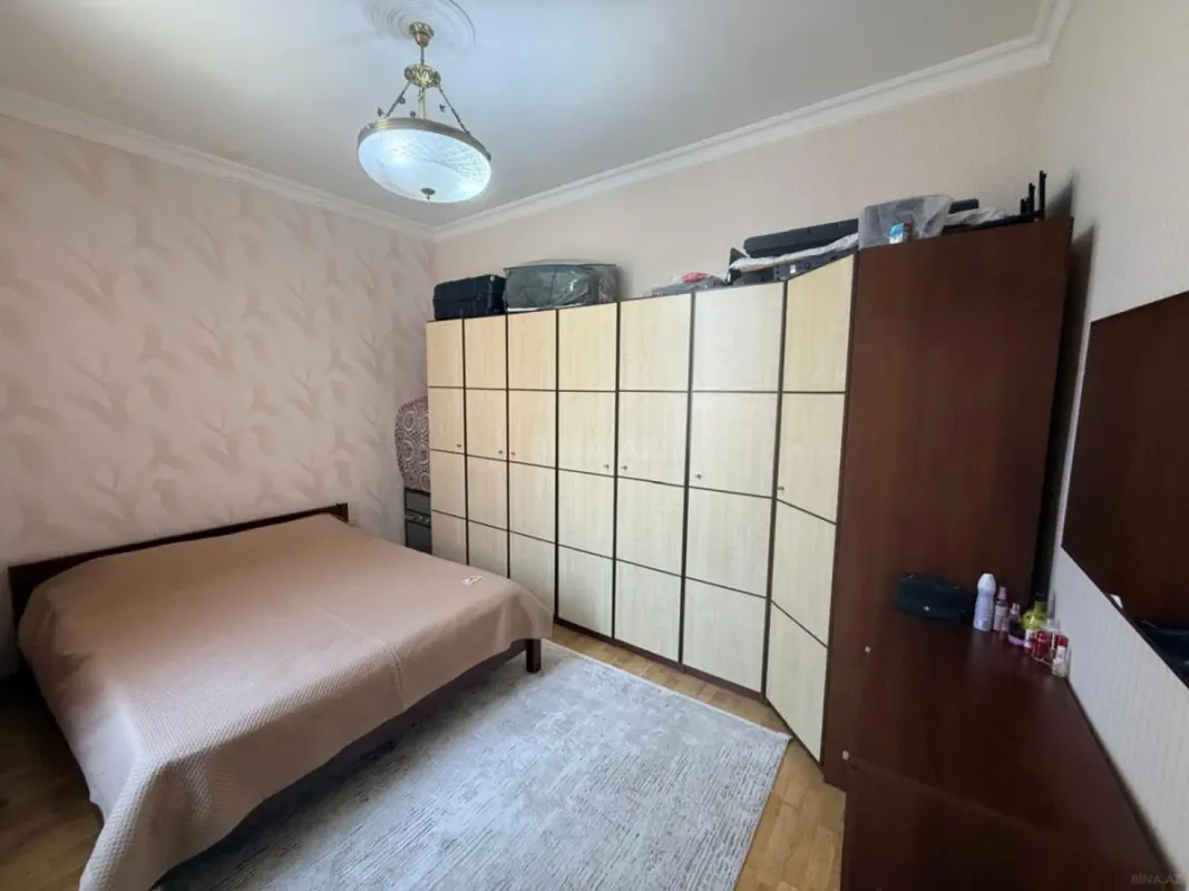 Satılır 4 otaqlı mənzil 96 m²