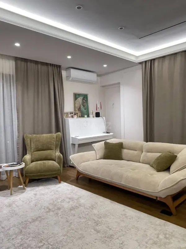 Satılır 3 otaqlı mənzil 127 m²