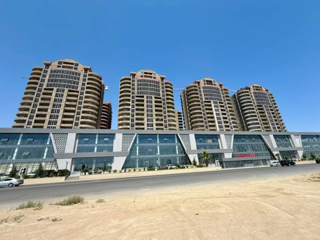 Satılır 2 otaqlı mənzil 77.8 m²