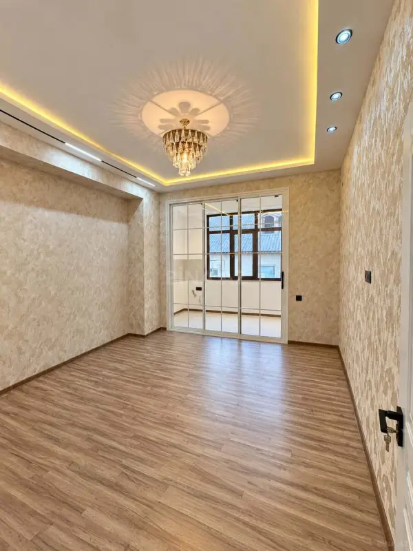 Satılır 2 otaqlı mənzil 56 m²