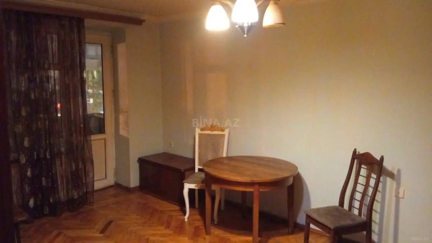 Kirayə verilir 2 otaqlı mənzil 56 m²