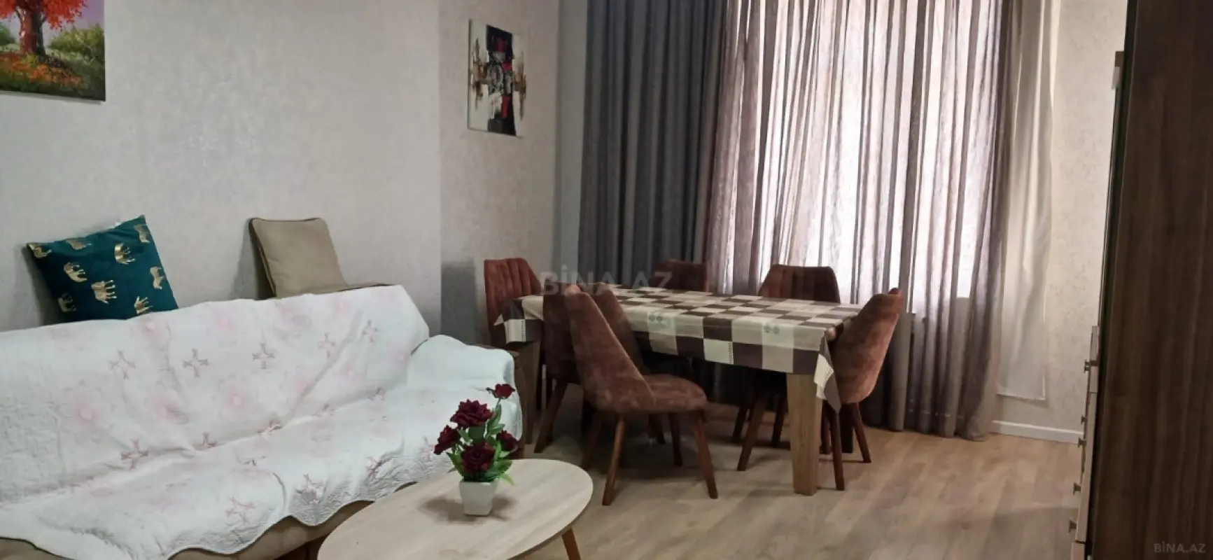 Kirayə verilir 2 otaqlı mənzil 73 m²