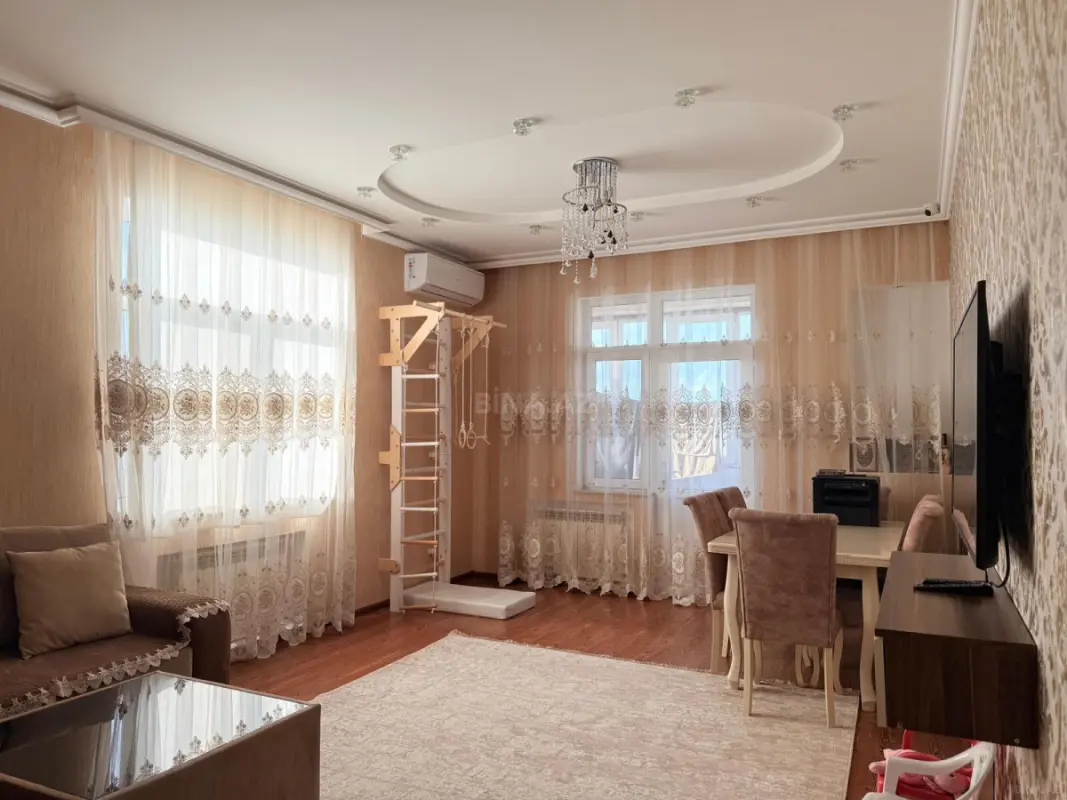 Satılır 2 otaqlı mənzil 74 m²