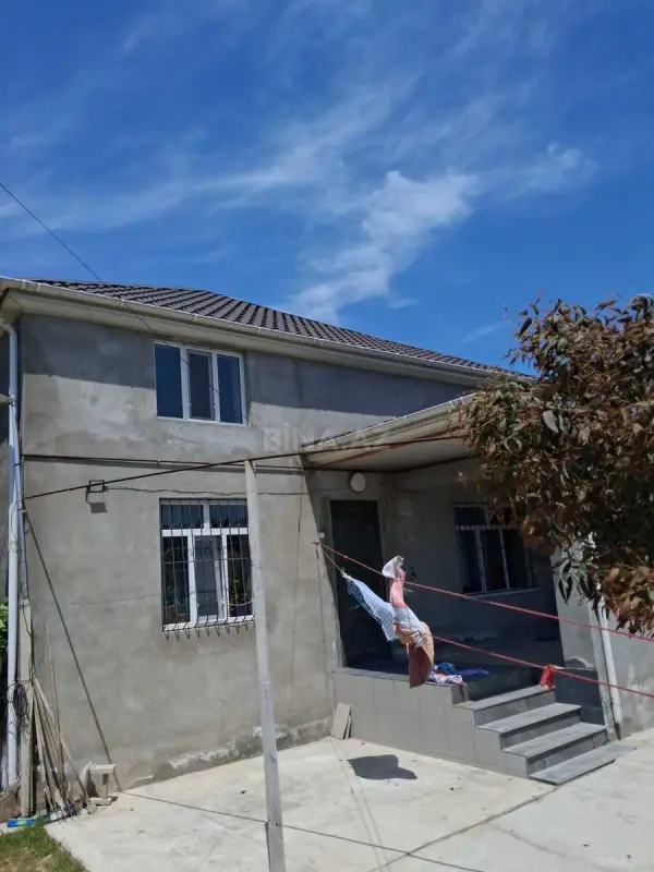 Satılır 4 otaqlı həyət evi 164 m²