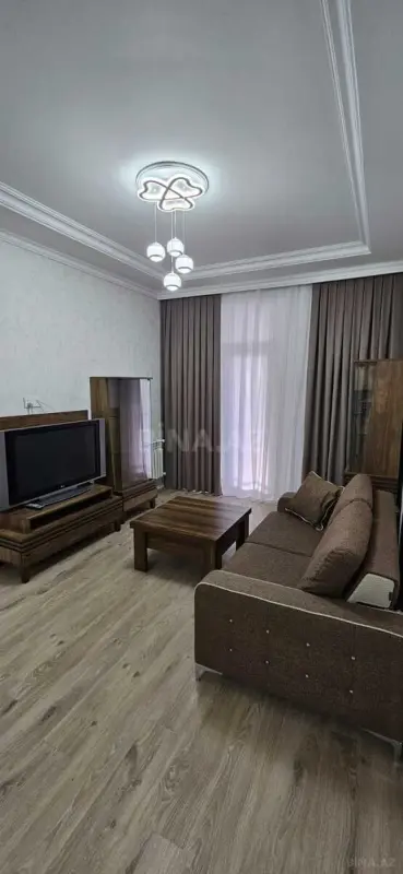 Satılır 2 otaqlı mənzil 76 m²