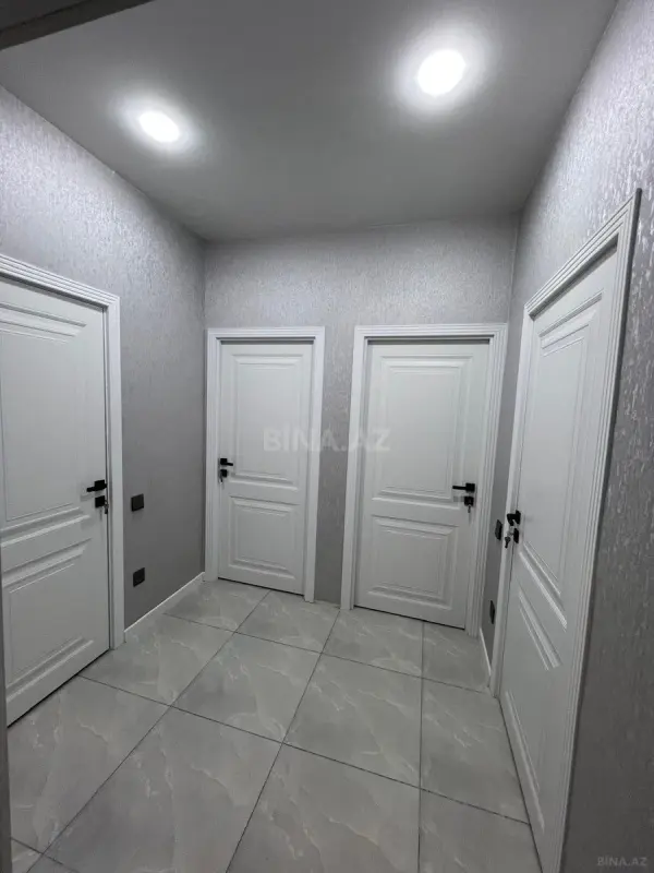 Satılır 2 otaqlı mənzil 61 m²