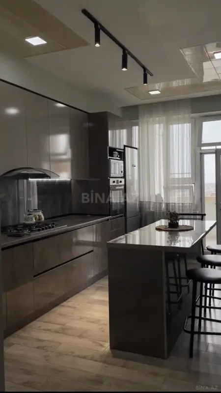 Satılır 3 otaqlı mənzil 88 m²
