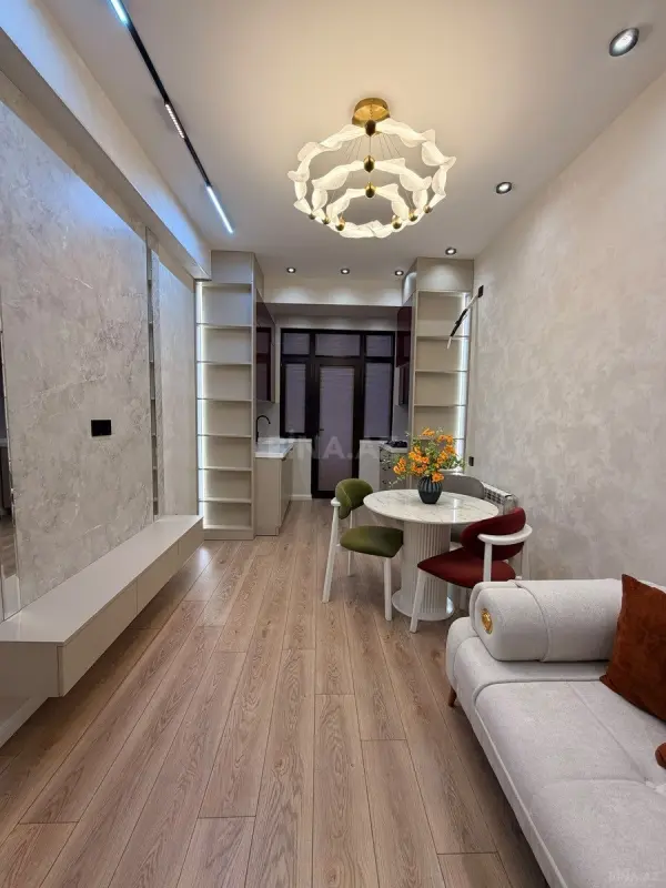 Satılır 2 otaqlı mənzil 53 m²