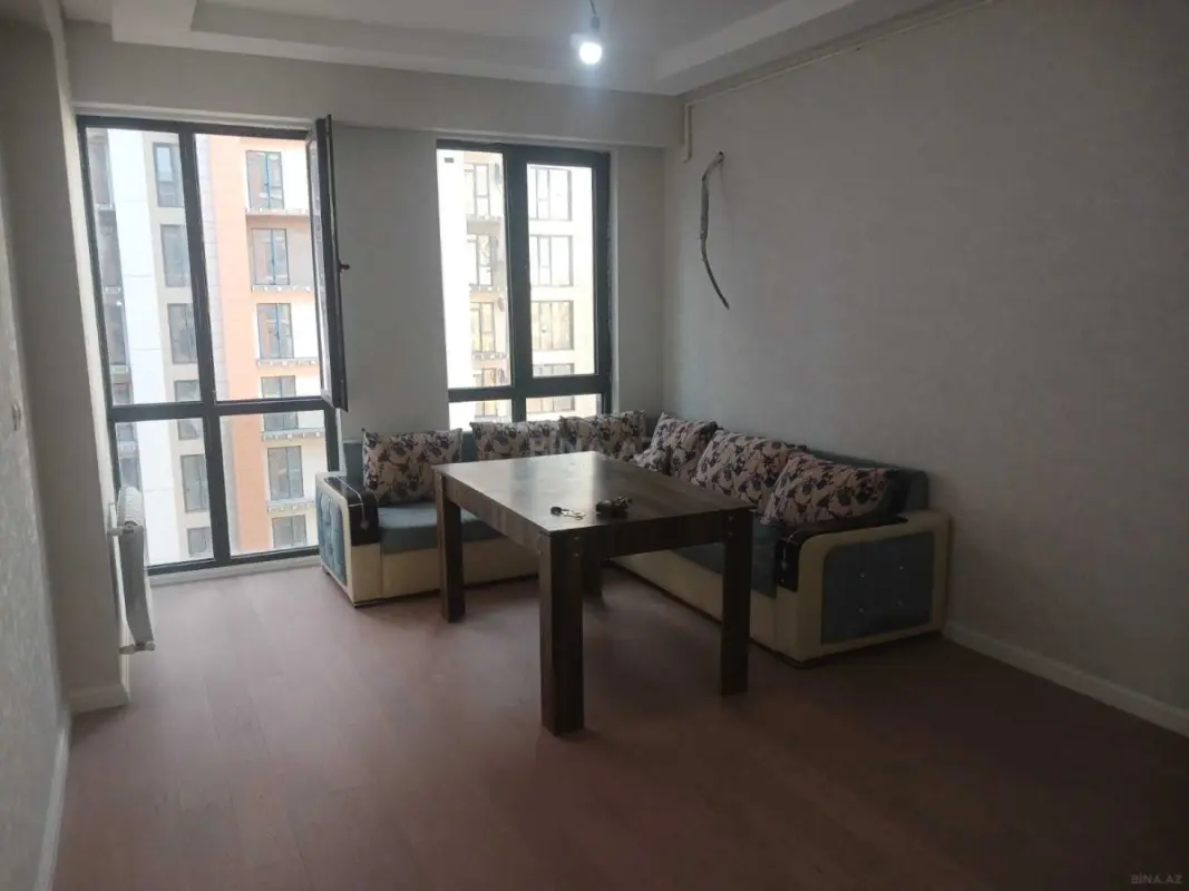 Kirayə verilir 2 otaqlı mənzil 52 m²