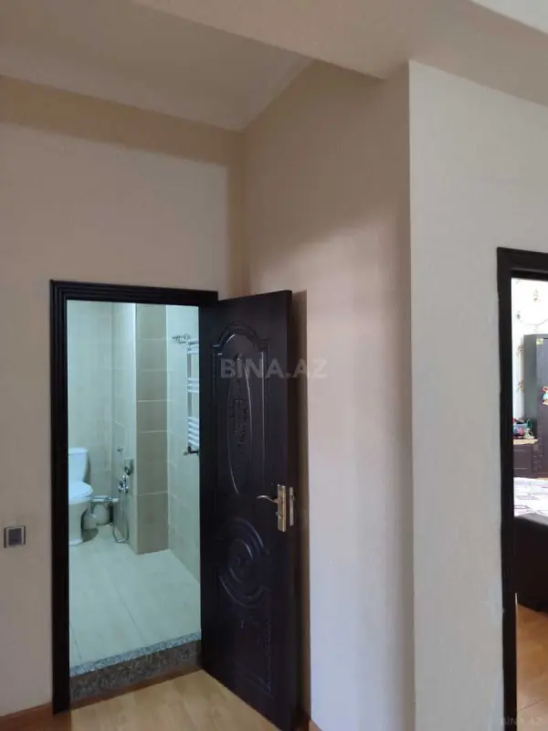Satılır 3 otaqlı mənzil 132 m²