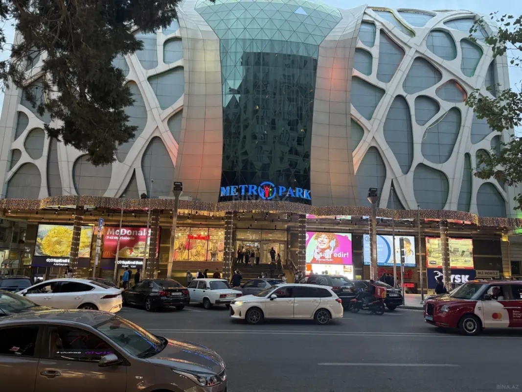 Kirayə verilir obyekt 250 m²
