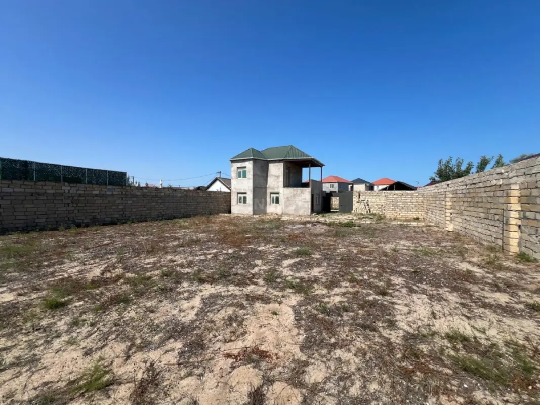 Satılır 4 otaqlı həyət evi 160 m²