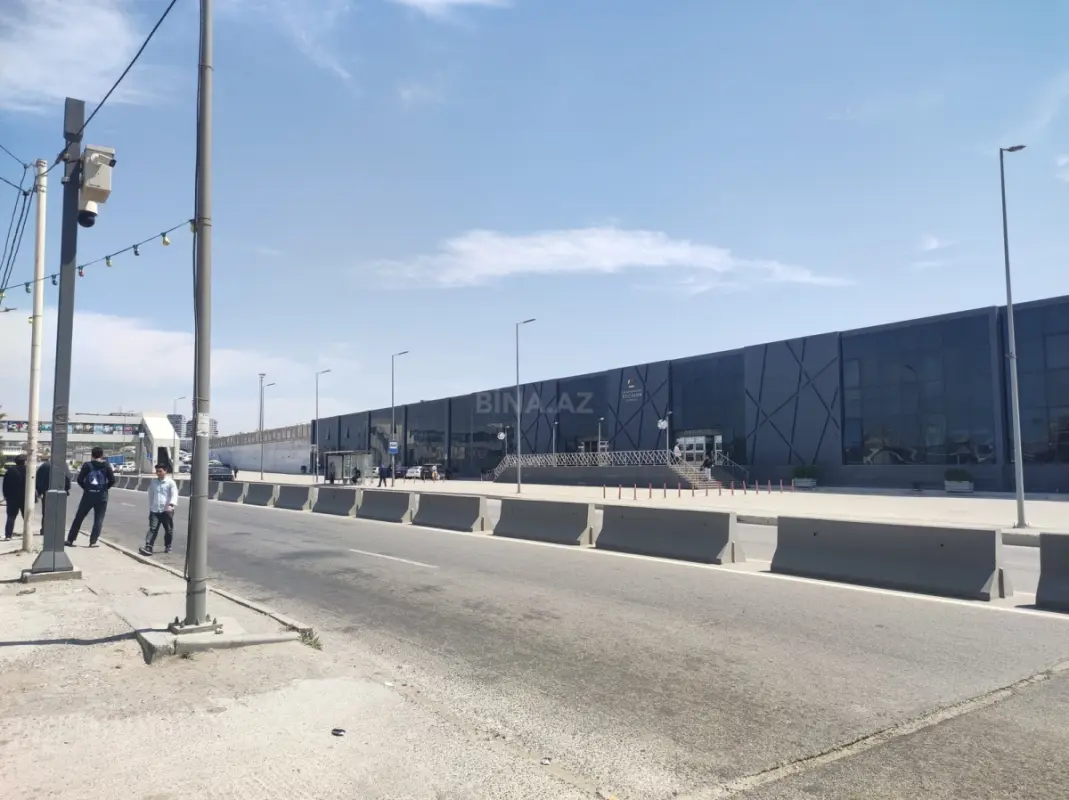 Kirayə verilir 6 otaqlı həyət evi 390 m²