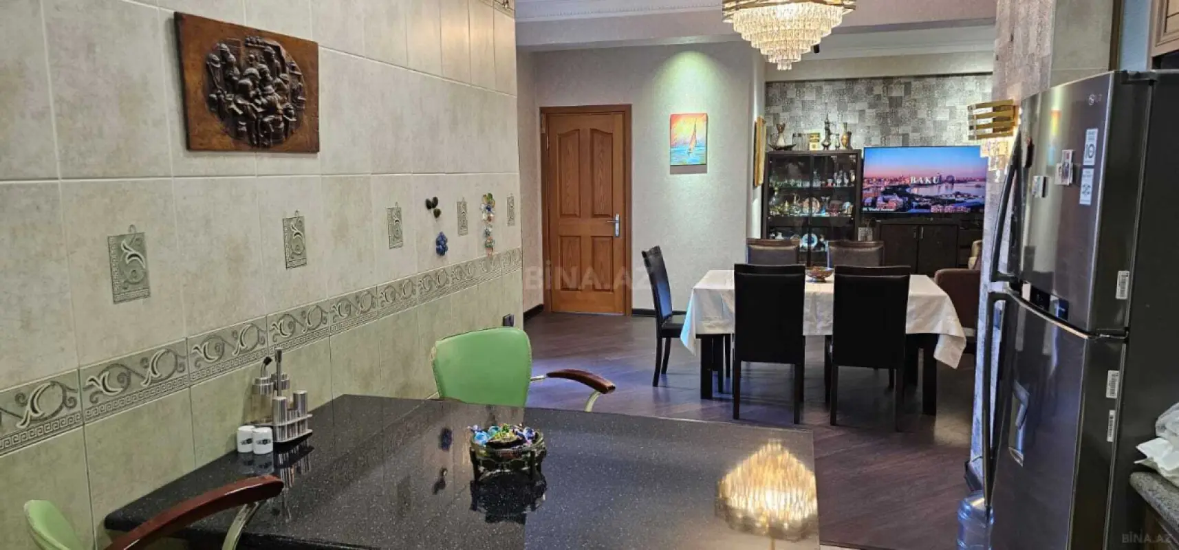 Satılır 3 otaqlı mənzil 105 m²