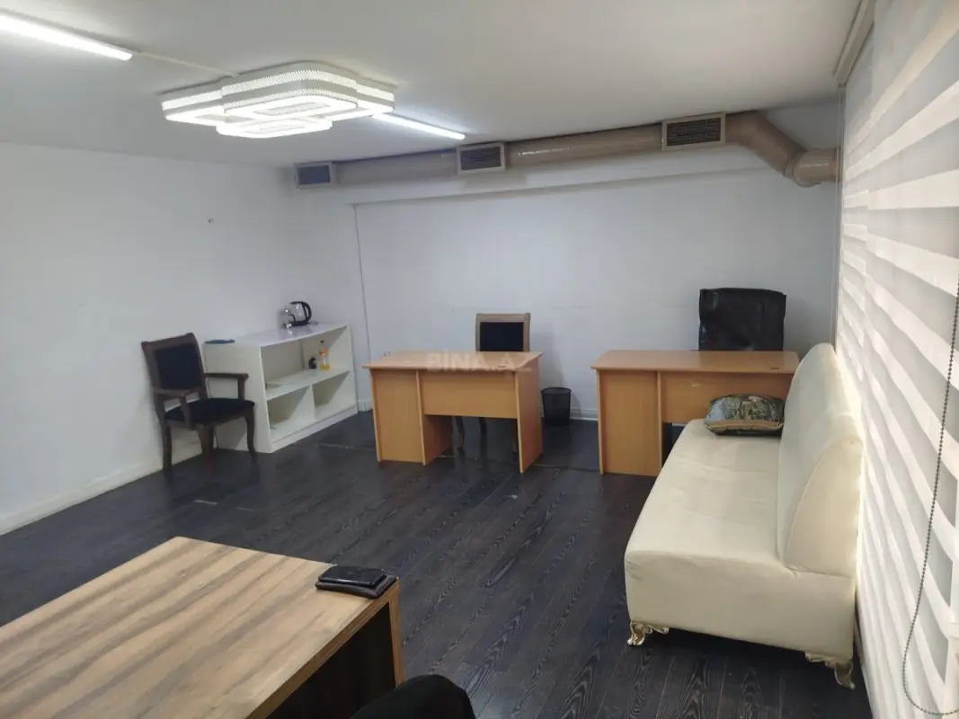 Kirayə verilir 1 otaqlı ofis 30 m²