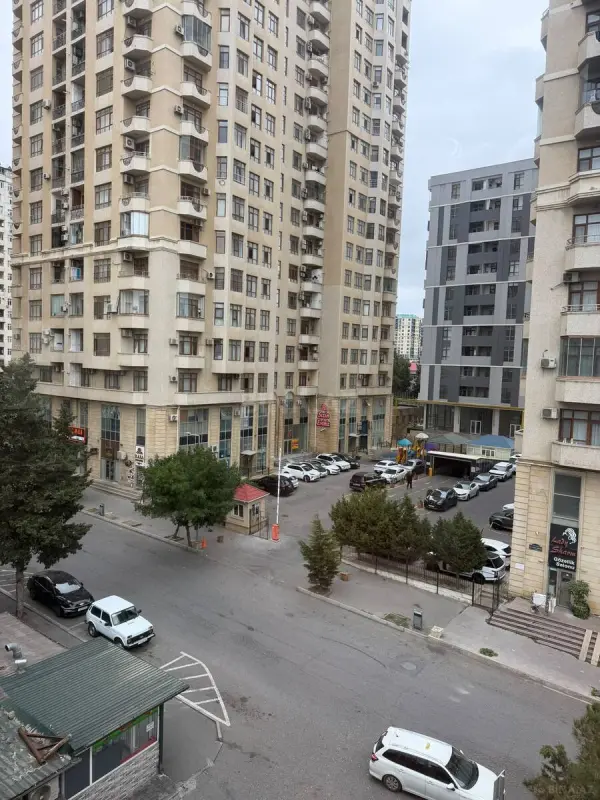 Satılır 1 otaqlı mənzil 35 m²