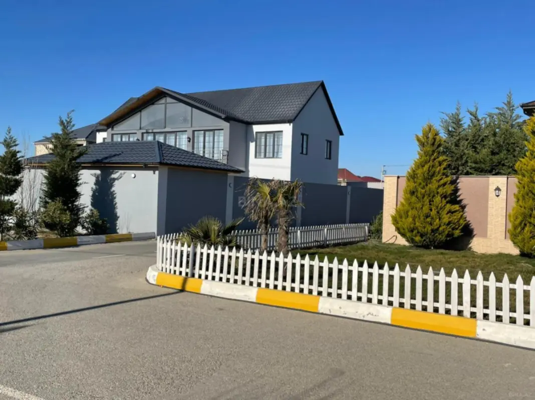 Kirayə verilir 4 otaqlı həyət evi 350 m²