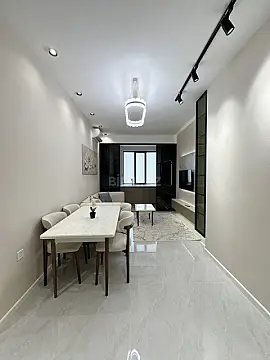 Satılır 2 otaqlı mənzil 56 m² — Bakı, Həzi Aslanov qəs. 2 otaq 56.00 m²