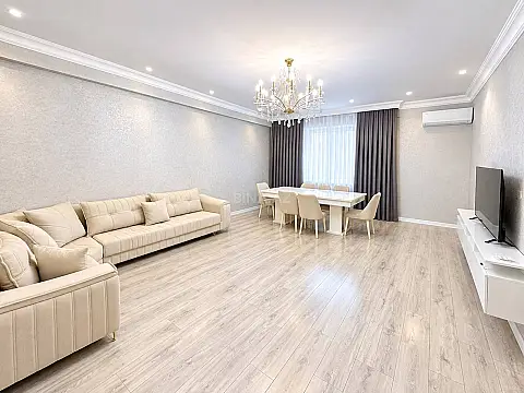 Kirayə verilir 3 otaqlı mənzil 150 m² — Bakı 3 otaq 150.00 m²