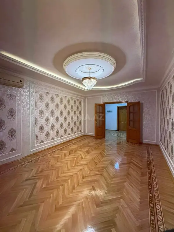 Satılır 3 otaqlı mənzil 87 m²