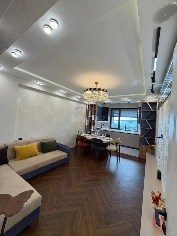 Satılır 3 otaqlı mənzil 110 m²