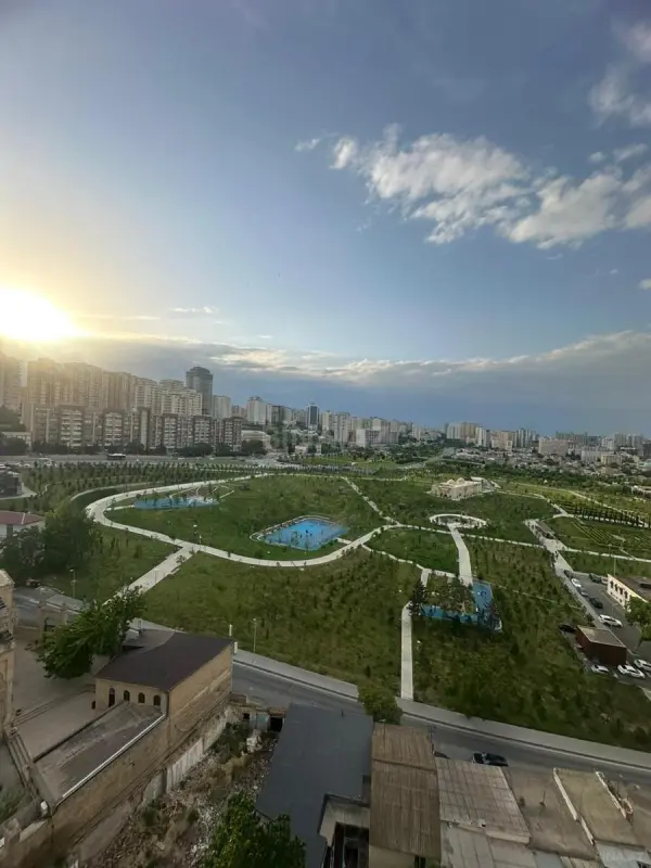 Kirayə verilir 3 otaqlı mənzil 200 m²