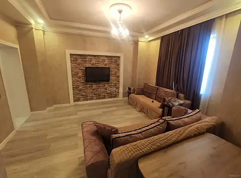 Kirayə verilir 2 otaqlı mənzil 68 m² — Bakı, 8-ci mikrorayon 2 otaq 68.00 m²