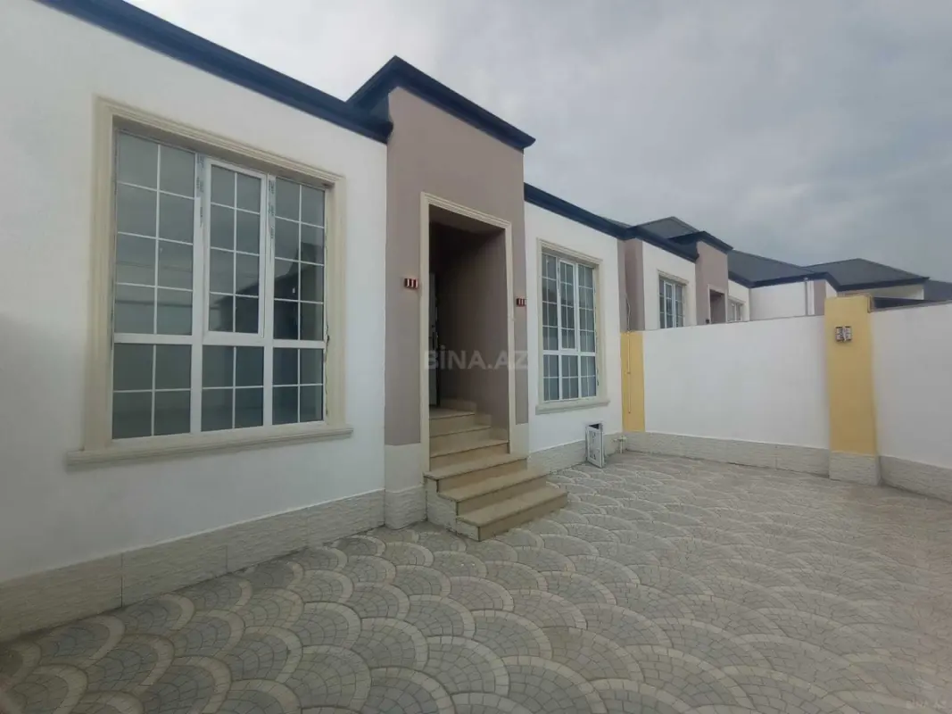 Satılır 4 otaqlı həyət evi 100 m²